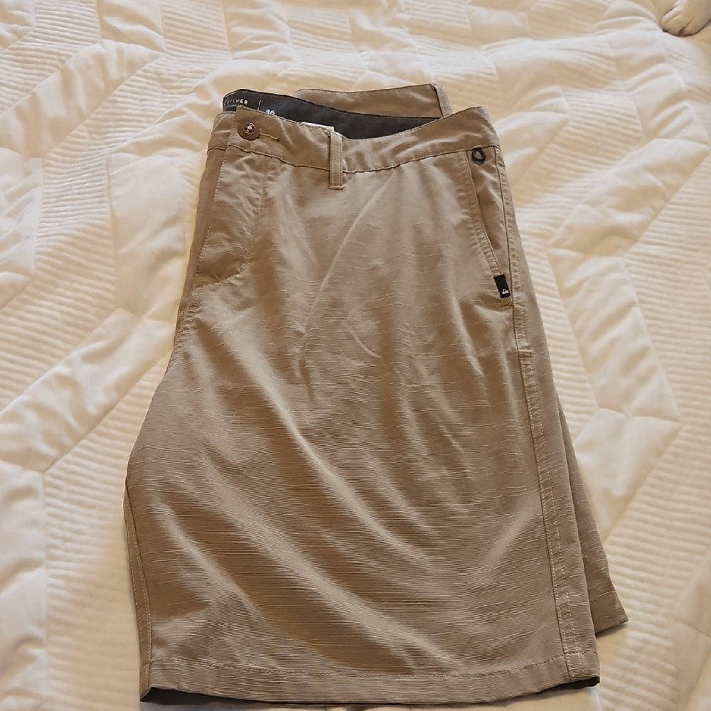 Men's Tan Casual Quicksilver Shorts